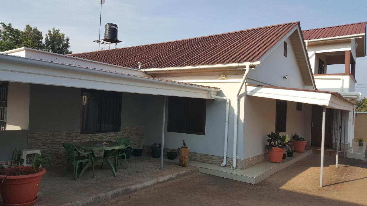 Kilimanjaro Country House Moshi Buitenkant foto